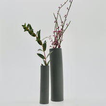 Load image into Gallery viewer, Stem Vase Grey